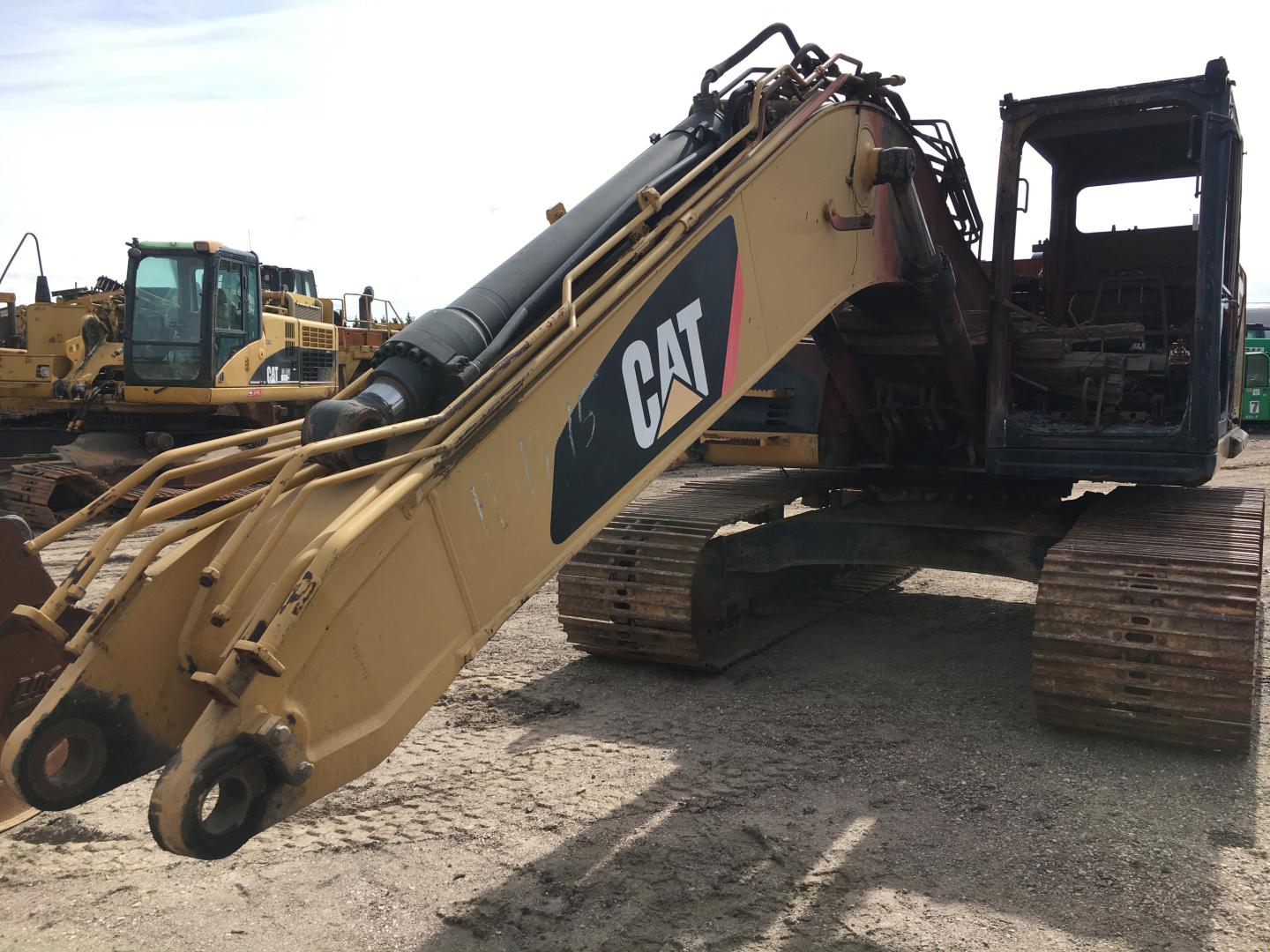 ./imagenes/INVOICE/2019/17081/EXCAVADORA CATERPILLAR 320E (17).JPG